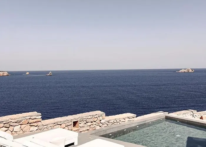 Country house Cave Sarakiniko (Paros)